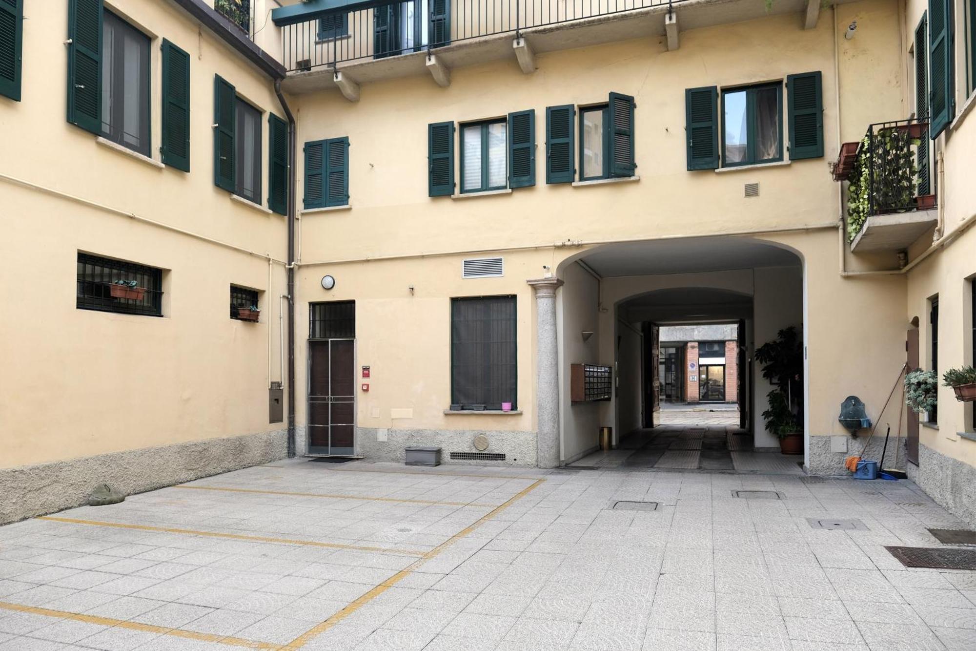 Comecasa Bright Terraced Apartment In Porta Romana Vicino Clinica Mangiagalli Μιλάνο Εξωτερικό φωτογραφία